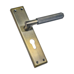Diamond Knurled Backplate Handle 204mm – M481 Series
