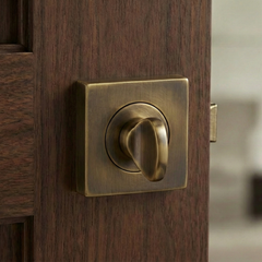 Centric Square Turn & Release