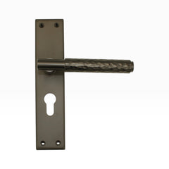 Hammered Spot Backplate Handle 204mm – M381 Series