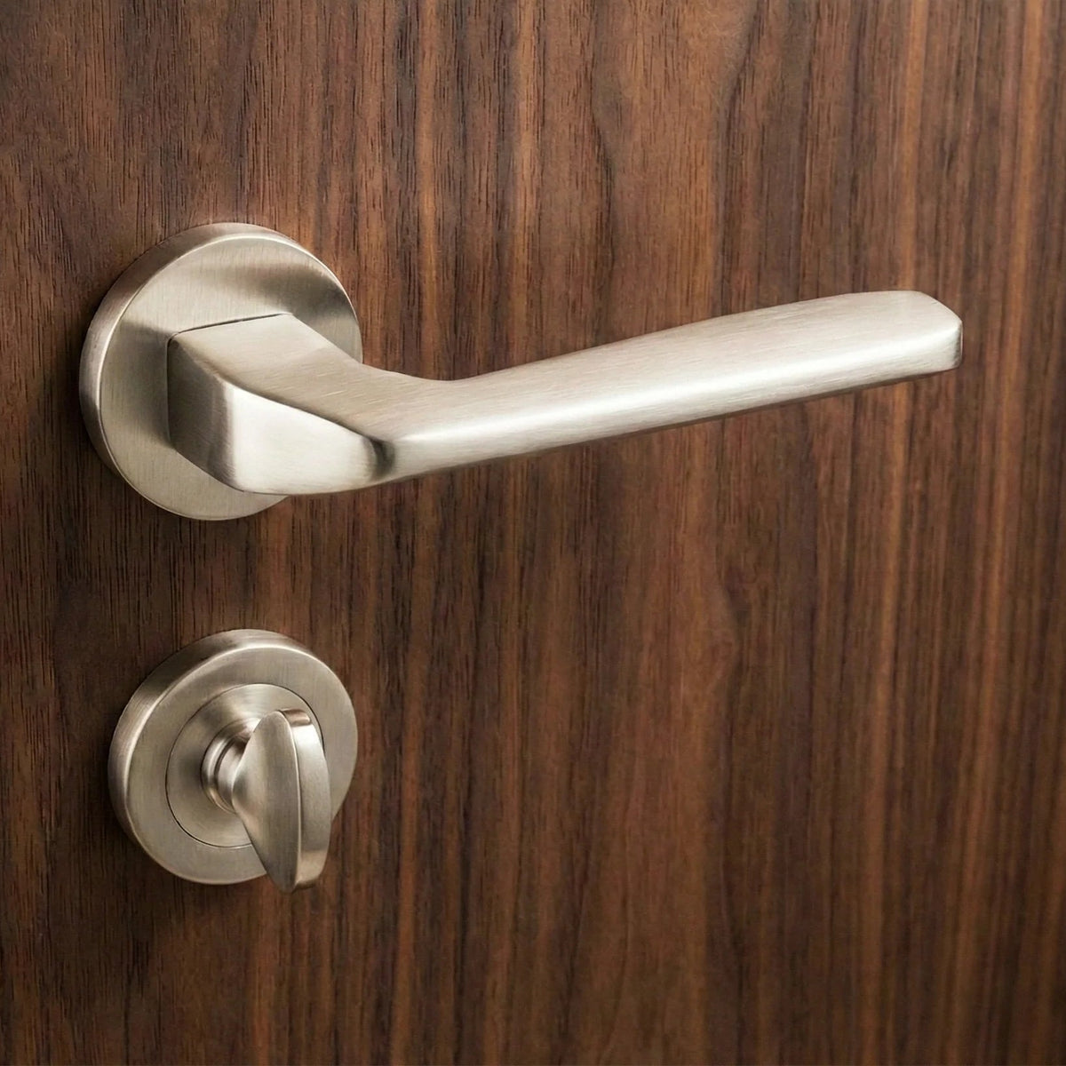 Amalfi Luxury Designer Lever on Round Rose