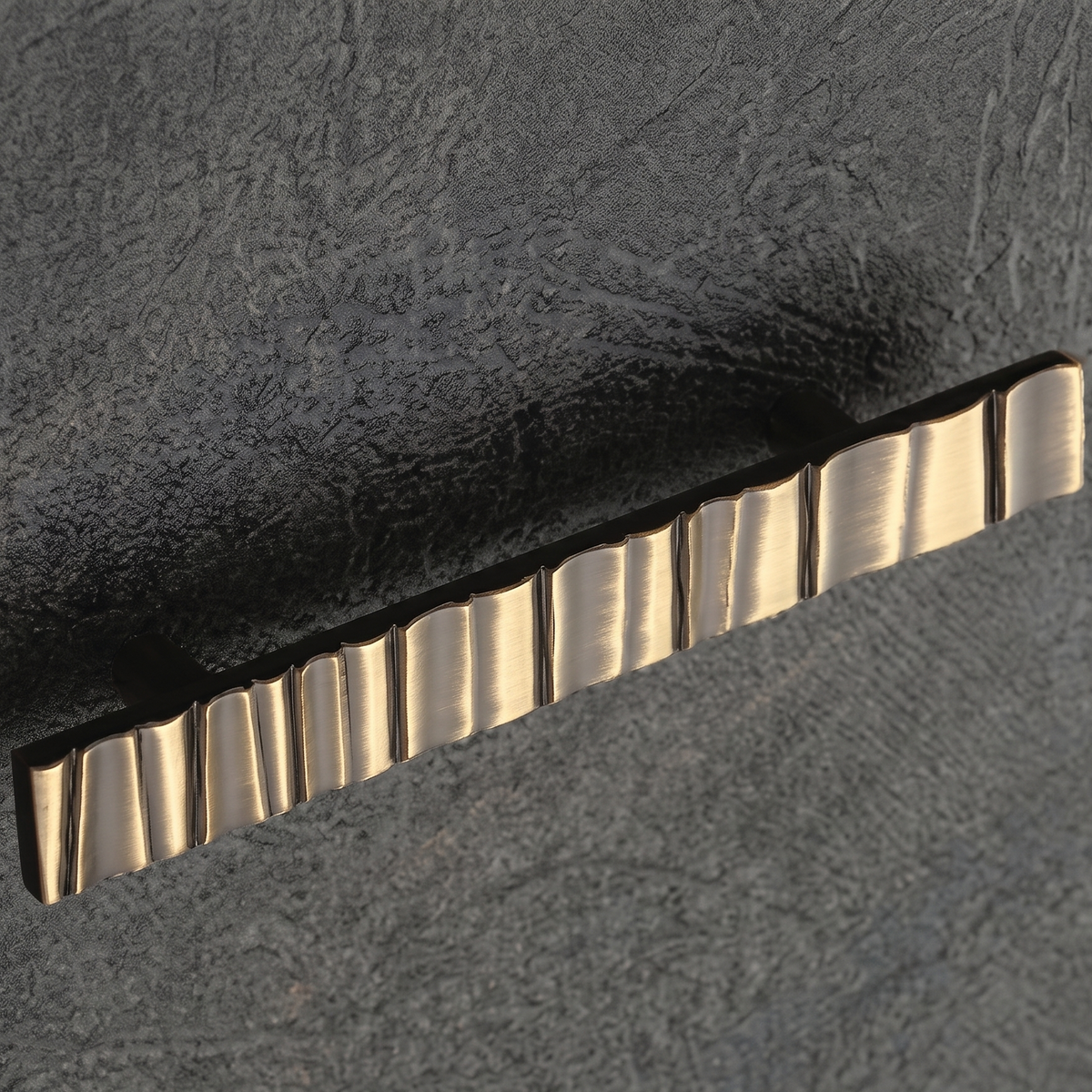 Tempest Luxury Interior Handle for Cabinet & Wardrobe Doors (Multiple Sizes)