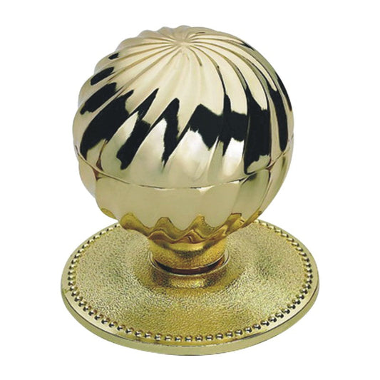 Titian Centre Door Knob by Euro Art, 70mm x 88mm x 82mm, in Satin Nickel. A premium door accessory combining elegance and functionality, designed to enhance the entrance with superior craftsmanship